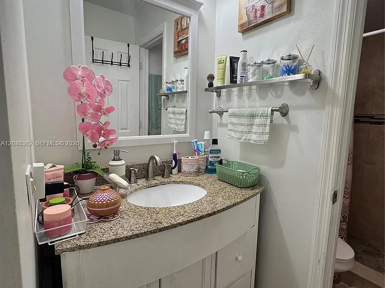 870 SW 129th Pl #106 — Photo 7