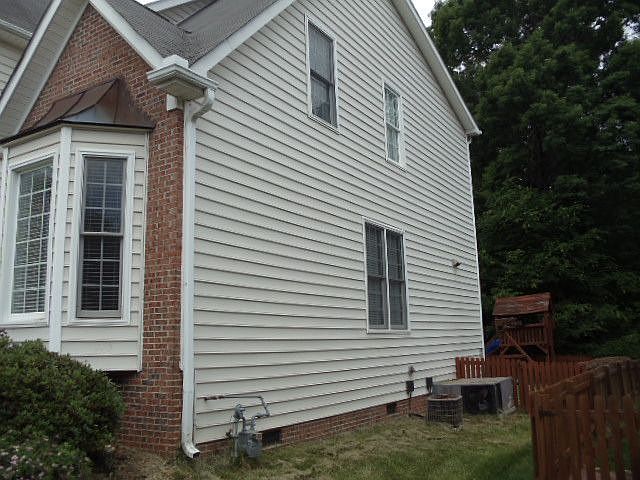 2nd image of 8700 Erinsbrook Dr