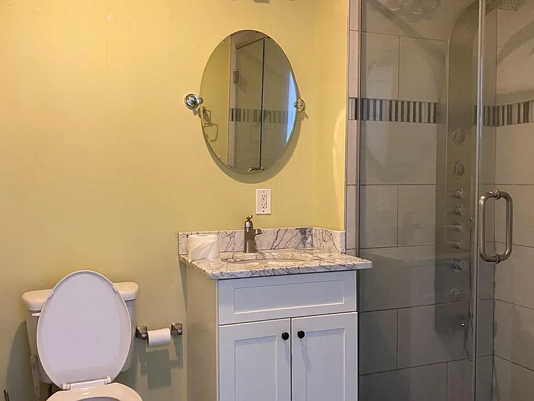 1213 Noble St #1 — Photo 6