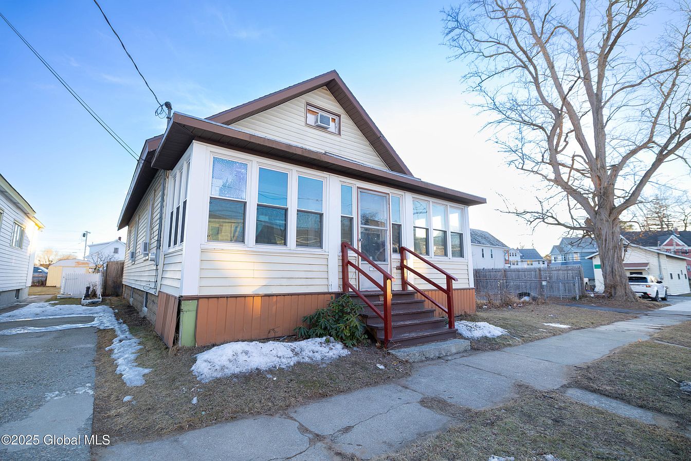 1st image of 2370 Harrison Street