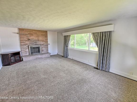 4th image of 7559 Nixon Rd