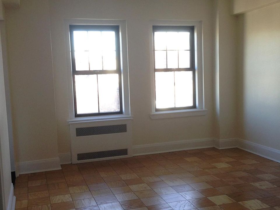 1st image of 105 Christopher St #13EJN