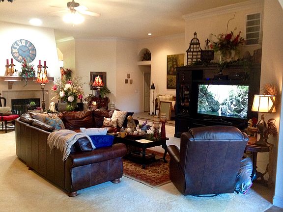 2nd image of 3209 Walden Ave