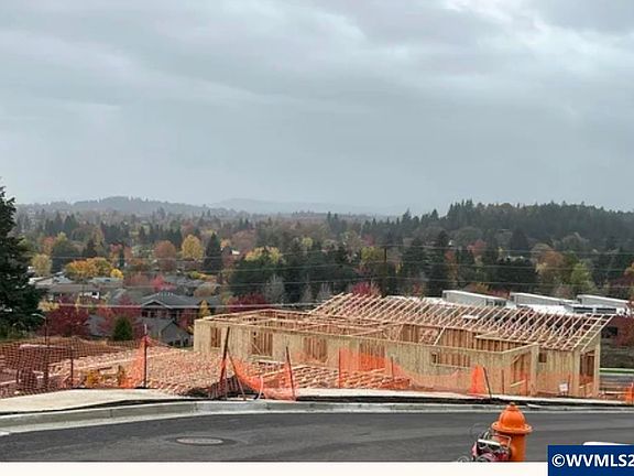 5th image of 2064 NW Victory Ave