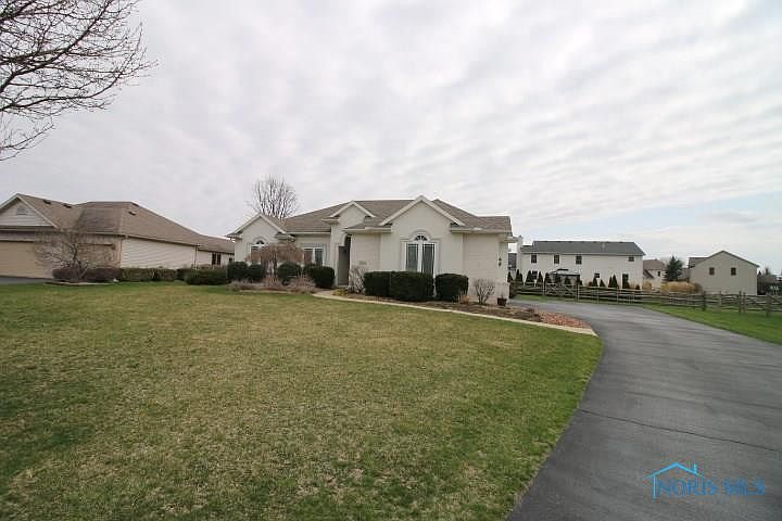 1st image of 10151 Saddle Bridge Dr