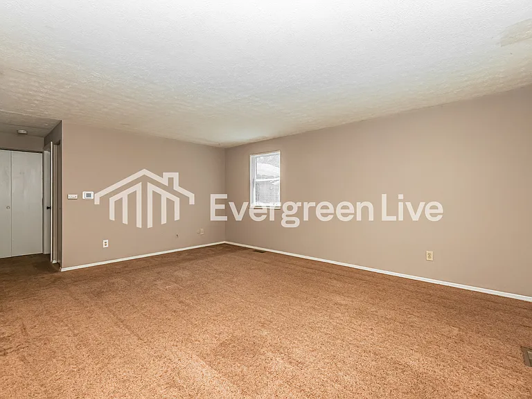 8224 Mount Charles Dr — Photo 3