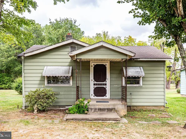 4405 Lee Hill School Dr, Fredericksburg, VA 22408