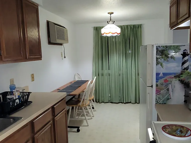 Alder Creek Dr S — Photo 10
