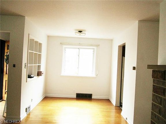 5th image of 436 Grace Ave