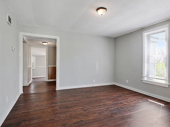 4th image of 611 N Morse Ave