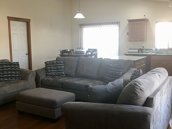 2nd image of 7807 Deschutes Dr