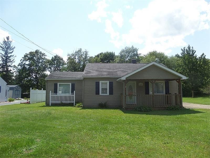 1st image of 1104 Arlington Dr