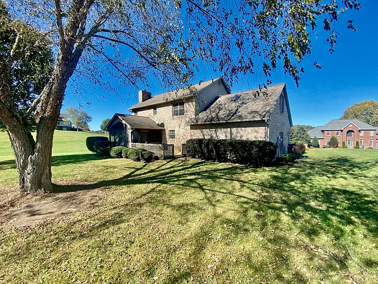 225 Cross Anchor Pl — Photo 2