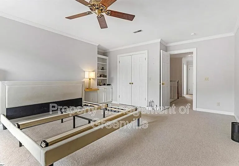 110 Kilkenney Ct — Photo 12