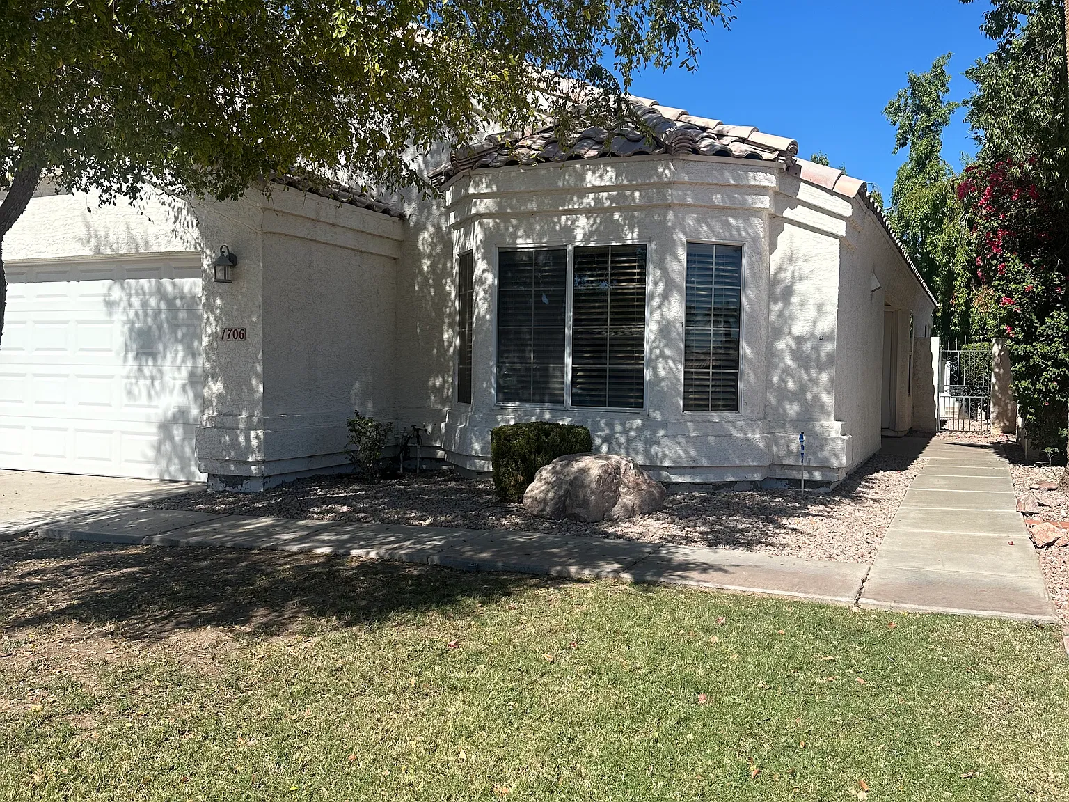 E Commonwealth Cir, Chandler — Photo 2