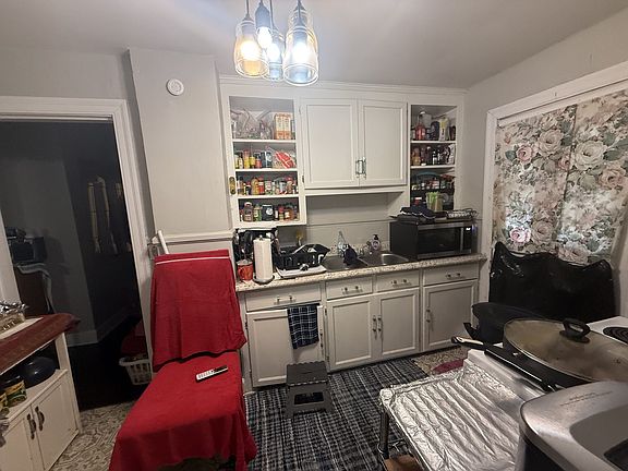 4th image of 735 Woodmont Blvd