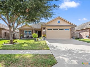 117 Flint Rock Ct, Victoria, TX 77904