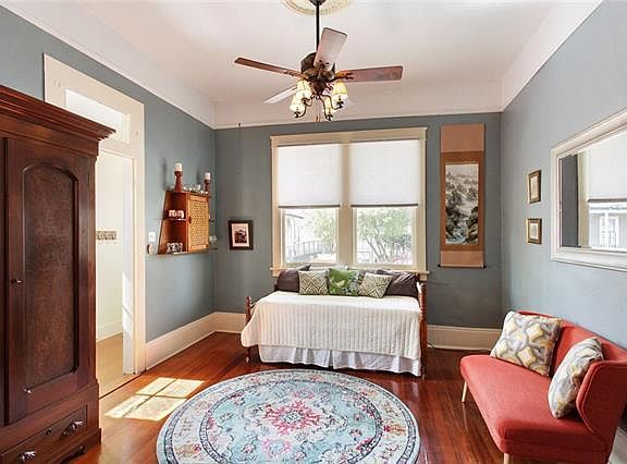 3rd image of 7719 Oak St