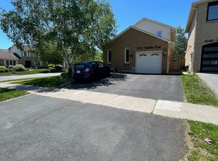 1538 Amberlea Rd, Pickering, ON L1V4V4