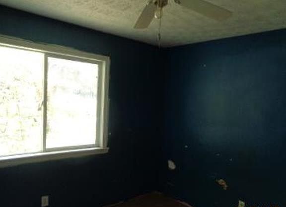 4th image of 35662 Jay Dr