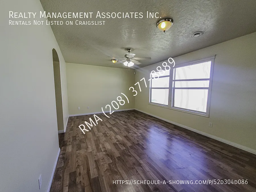 Building Photo - 17659 Monarch Way