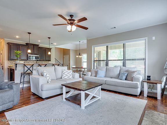 5th image of 7497 Rose Garden Ln