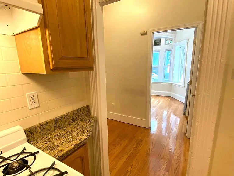 165 Hemenway St #5 — Photo 3