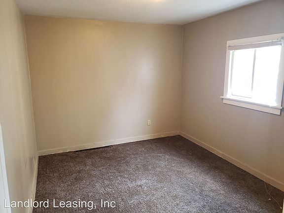 5th image of 827 Lake Ave