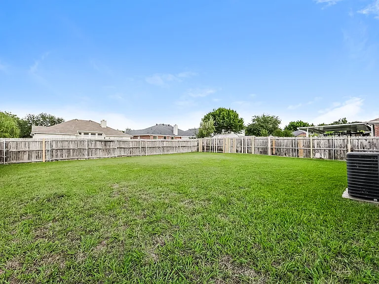 6101 Summerfield Dr — Photo 15