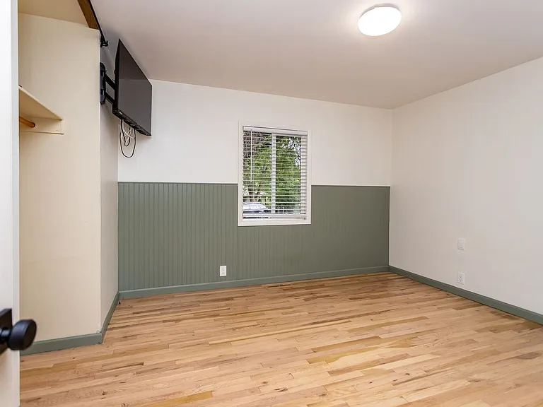 1005 Norwood Ave — Photo 15
