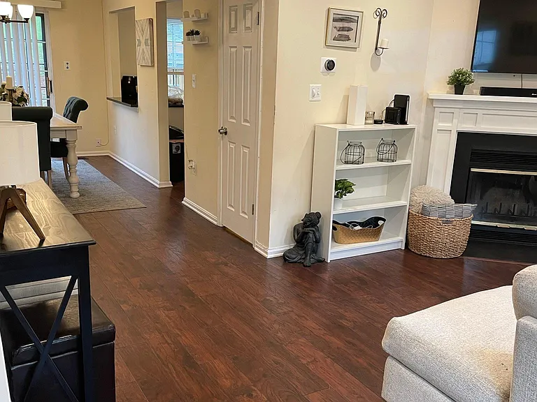 4112 Silver Park Ter — Photo 13