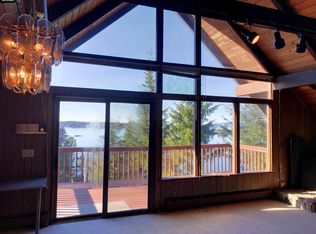 125 Riggs Rd, Sitka, AK 99835