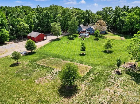 9116 Highland Creek Pkwy, Charlotte, NC 28269
