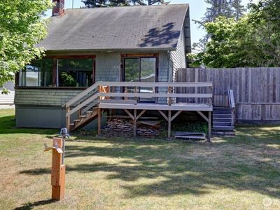1003 41st Place, Seaview, WA, 98644