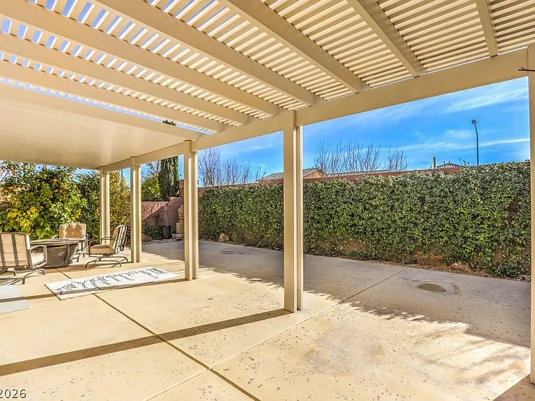 6437 Grand Mayne Ct — Photo 37