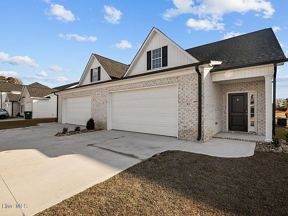 4th image of 1413 Dorset Drive #B