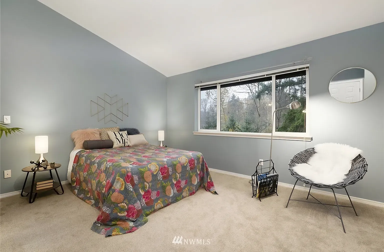 3-Bed/2.5 Bath Townhome - Rent includes water/sewer/trash utilities! — Photo 2