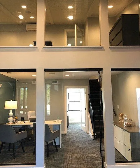 Leasing Center