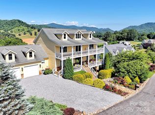 406 Everview Ln, Waynesville, NC 28785