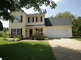 8 Little Fox Ct, Greer, SC 29650