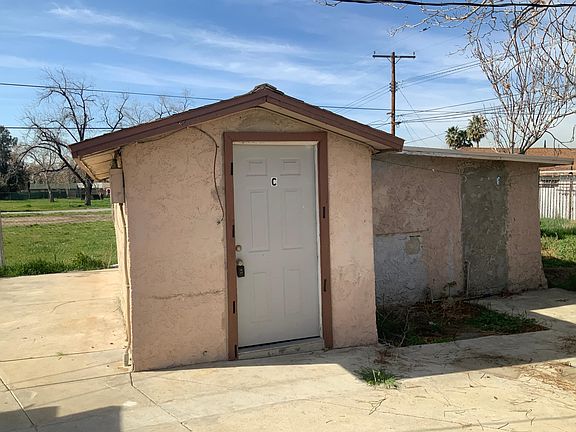 4th image of 24624 E Little Third St APT B