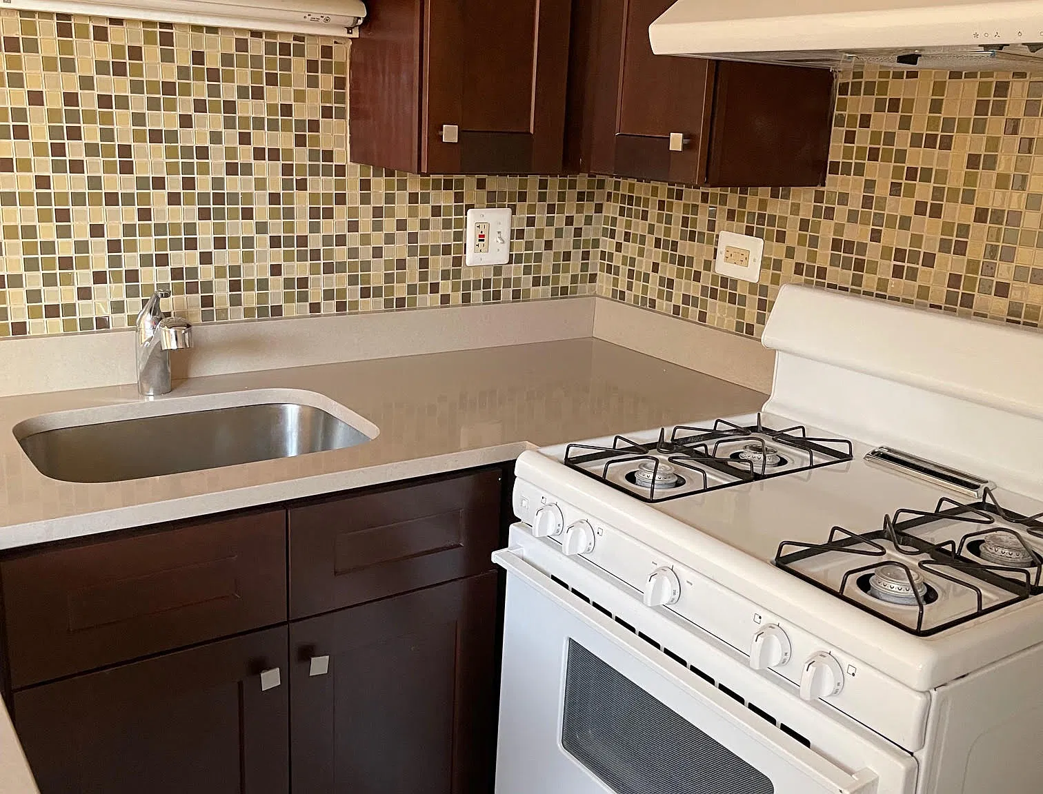 Studio, 400 sqft, $1,500 — Photo 1