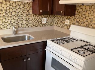 3710-310 N Pine Grove Ave, Chicago, IL 60613