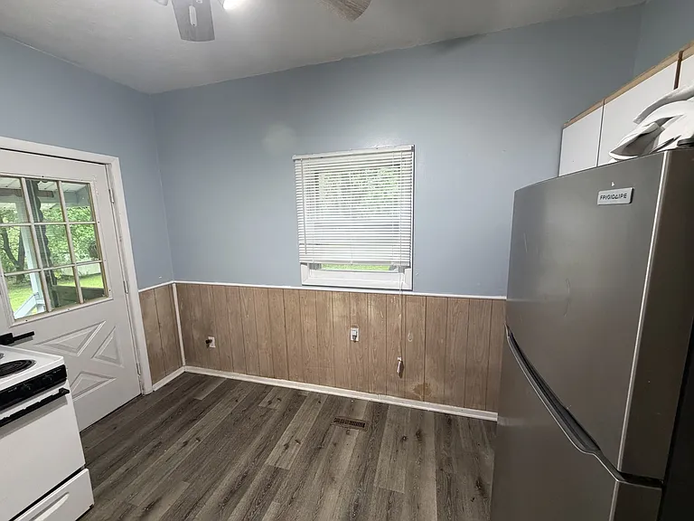 220 Lovers Ln NW #1 — Photo 6
