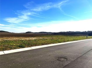 115 Rolling Hills Dr, Elgin, MN 55932