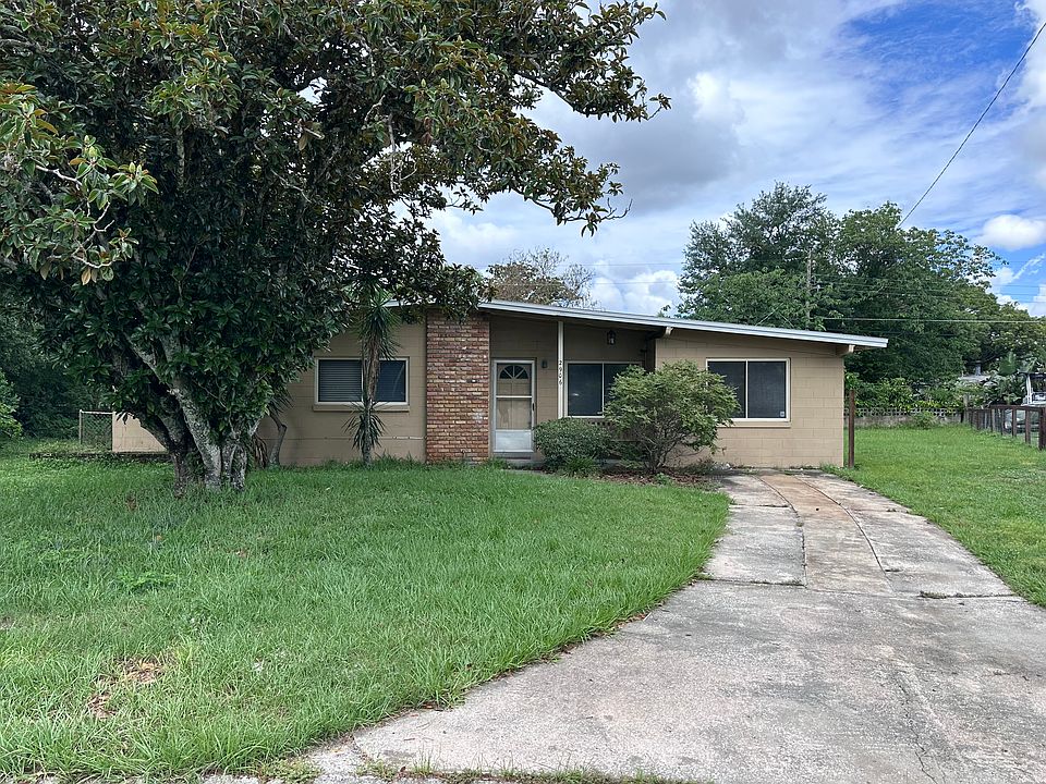 1st image of 2906 Park Ct