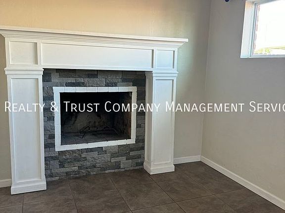 3rd image of 7033 E Calle Canis