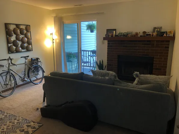 17054 Sandalwood Creek Dr APT B, Glencoe, MO 63038