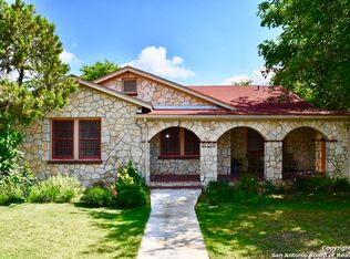 2127 W Woodlawn Ave, San Antonio, TX 78201