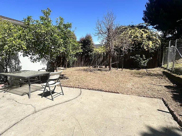 237 42nd Ave — Photo 25